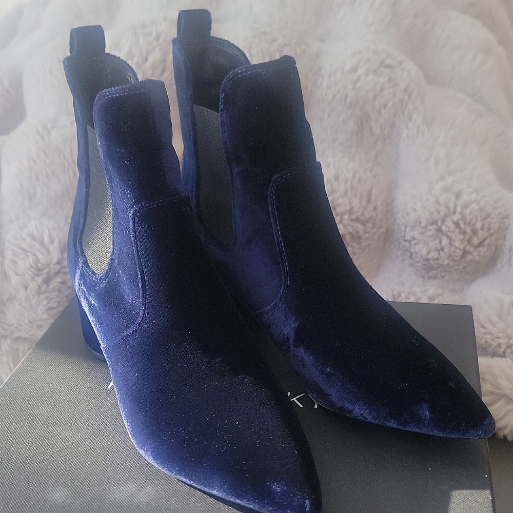 Kendall & Kylie Velvet Ankle Boots - Deep Blue